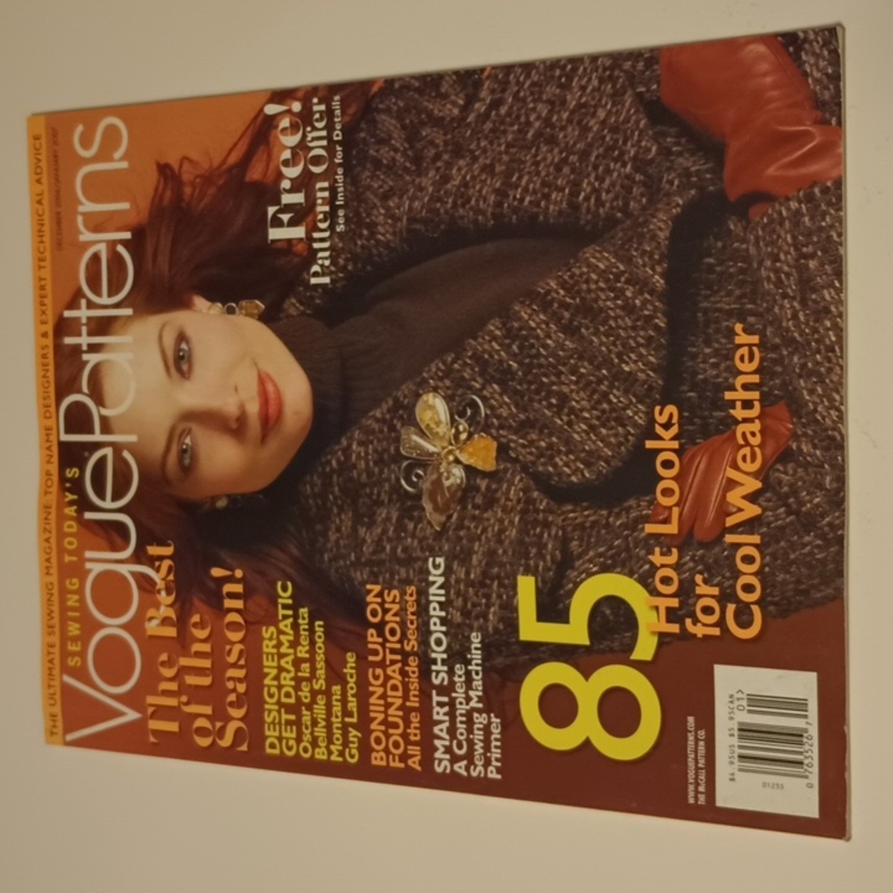 2/$15 Vogue Patterns Dec 2006/Jan 2007 Magazine